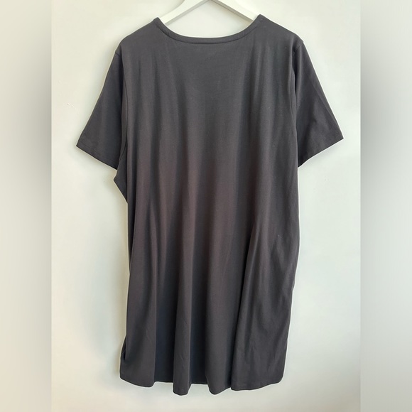 UNIVERSAL STANDARD - Hallie Short Sleeve T-Shirt Dress - Black - L (22-24 / 3X) - Picture 6 of 9